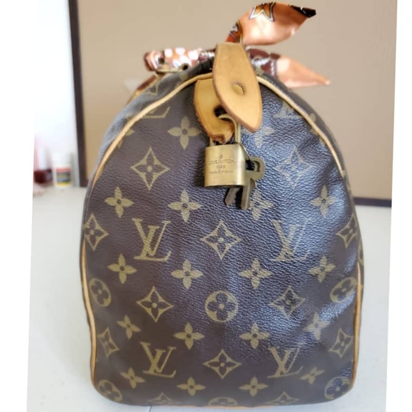 LOUIS VUITTON Monogram Speedy 35 - Picture 5 of 15